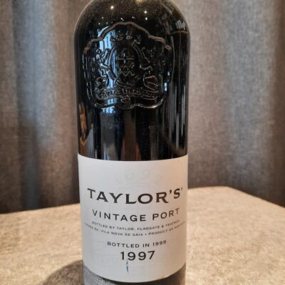 Taylors vintage 1997