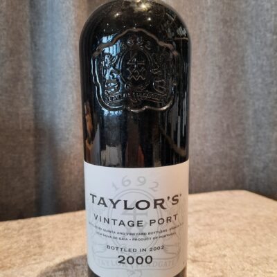 Taylors vintage 2000