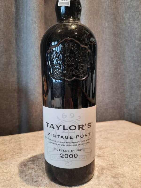 Taylors vintage 2000